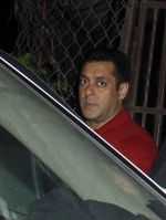 Salman Khan snapped at Arbaaz Khan office in Bandra, Mumbai on 29th Sept 2015